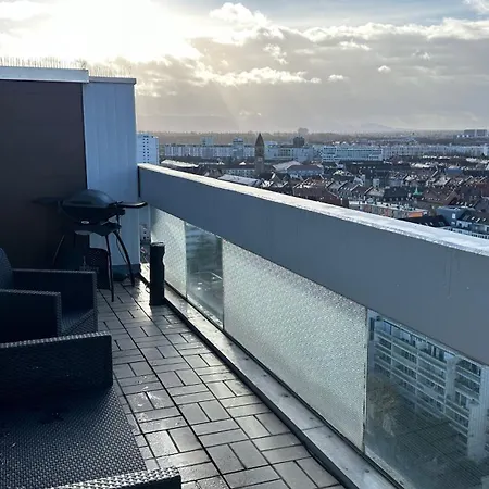 Penthouse - Jacuzzi - Bbq - Dachterrasse Apartamento